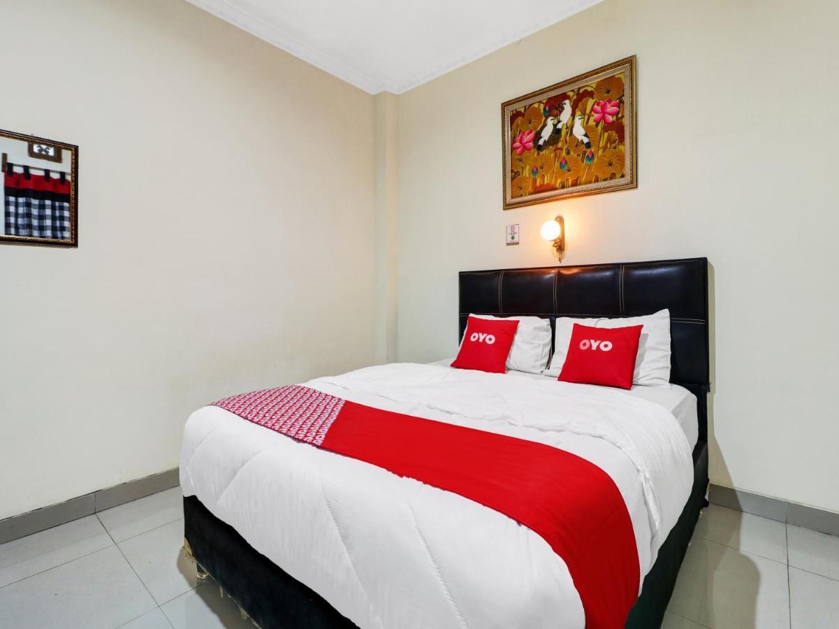 Oyo 90408 Hotel Horton 井里汶 外观 照片