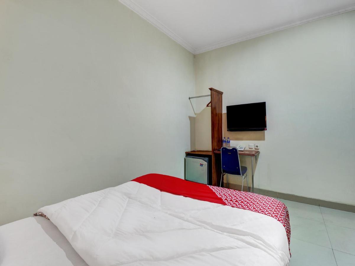 Oyo 90408 Hotel Horton 井里汶 外观 照片