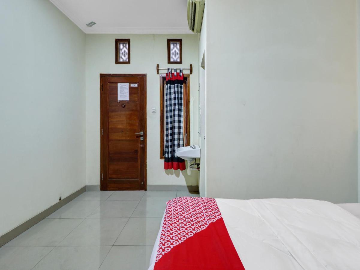 Oyo 90408 Hotel Horton 井里汶 外观 照片